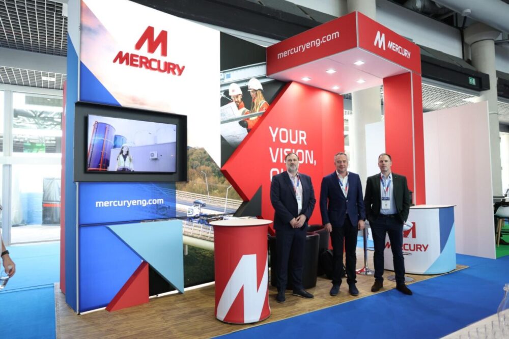 (L-R) Stephen Byrne, Mercury's Group Business Development Manager for Data Centres pictured alongside Eoin Vaughan, CEO & David Byrne, Group Bid Director at Datacloud Monaco 2023.