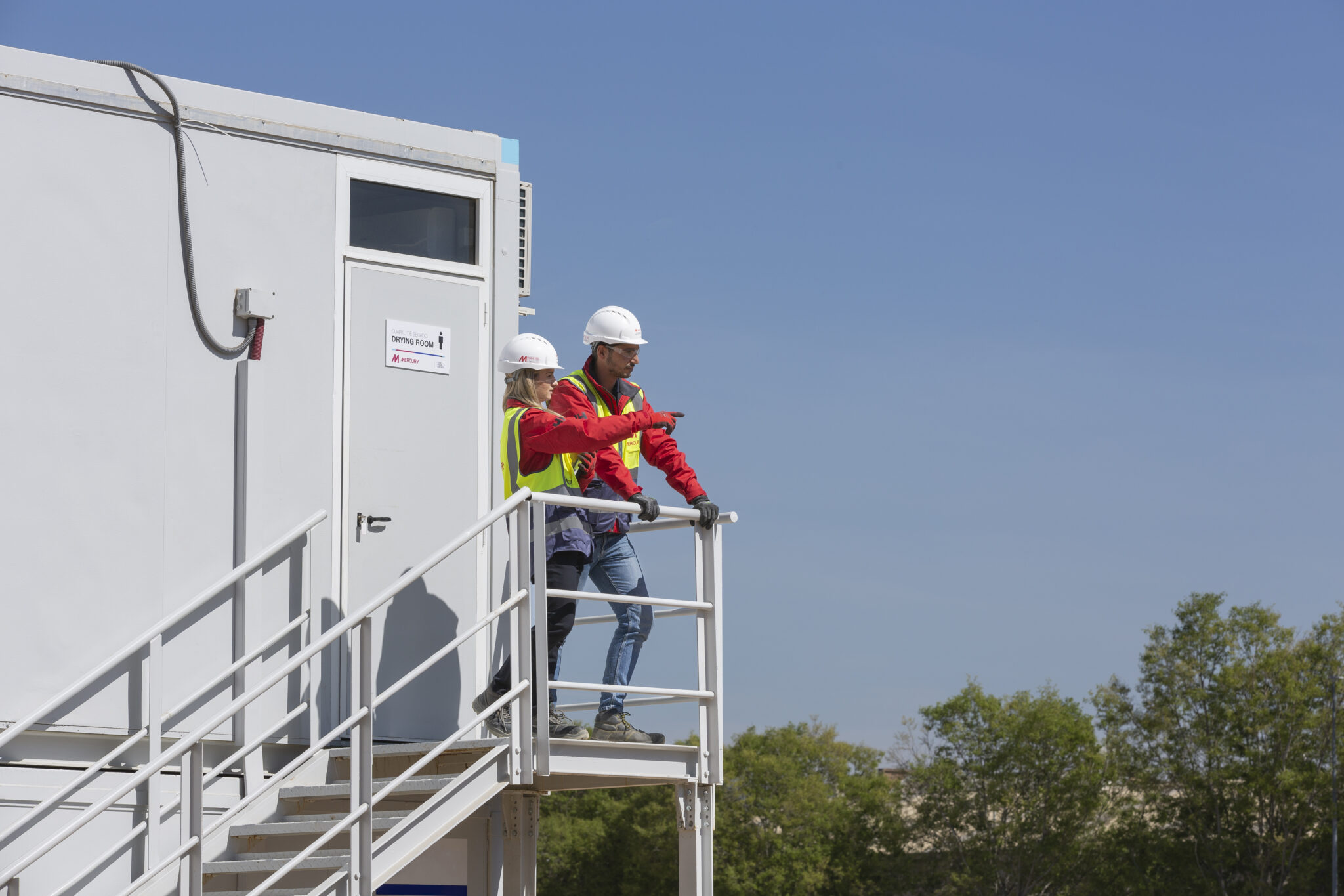 Achieving zeroemission construction sites using innovative approaches